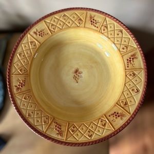 Fitz and Floyd Salad Bowl large. Del Vino Trellis